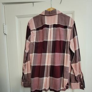 NWOT Large Long Sleeve top (can be buttoned to 3/4 inch sleeve)
